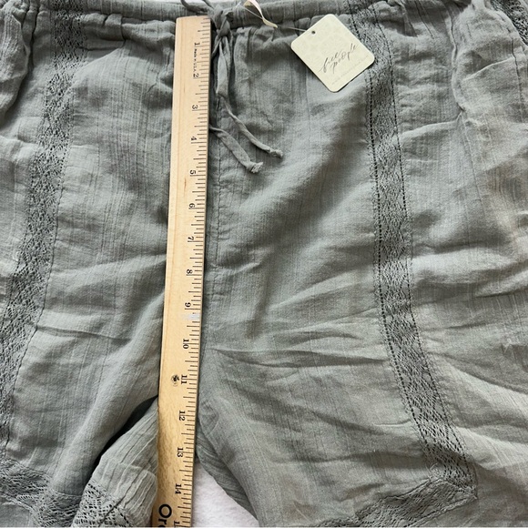 Free People Beach Shorts Embroidered Lace Drawstring Gray Oversized Short Small - Picture 4 of 10